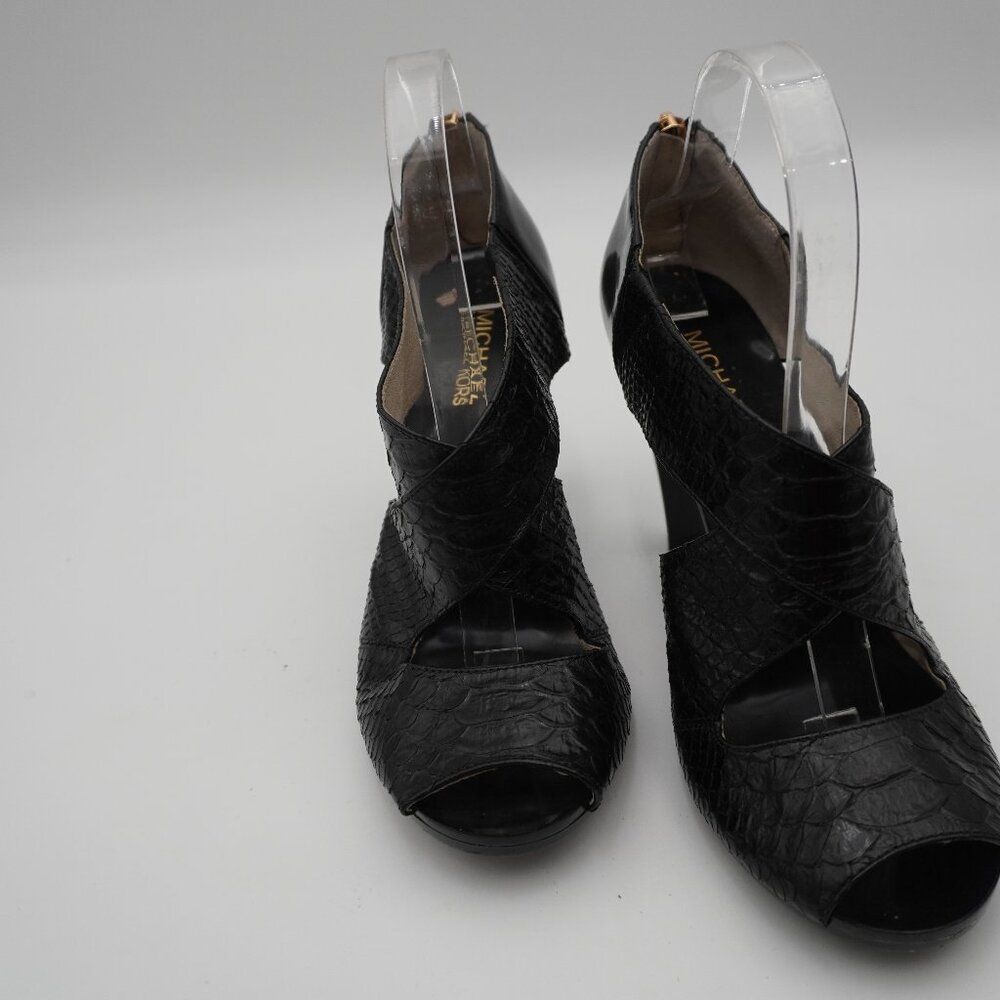 MICHAEL KORS BLACK SNAKE EMBOSSED LEATHER PEEP TOE WITH XCROSS DESIGN SIZE SZ 9.